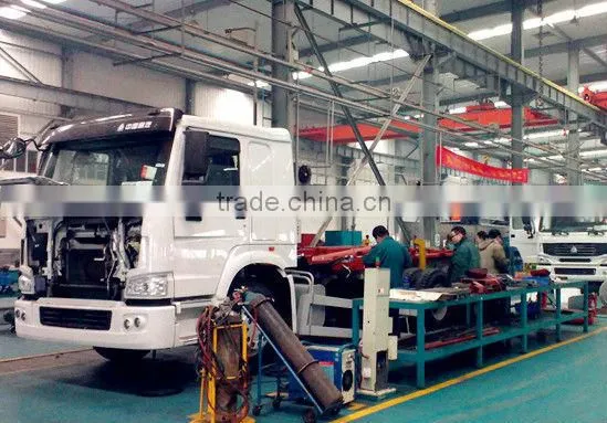 Sinotruk HOWO 8x4 Hook lift garbage truck for sale