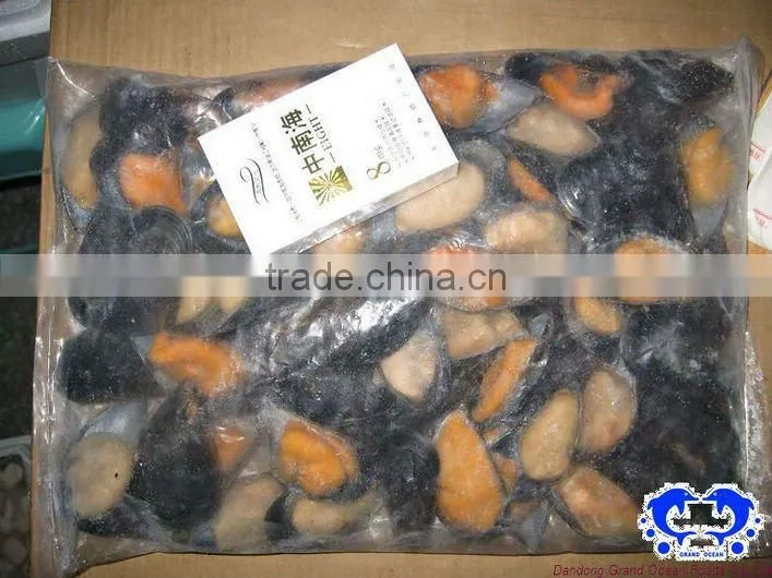 bleu mussel with half shell