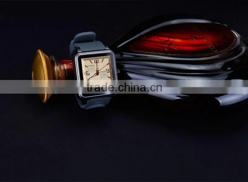 Smart watch with GPS heart rate monitor for sport watch
