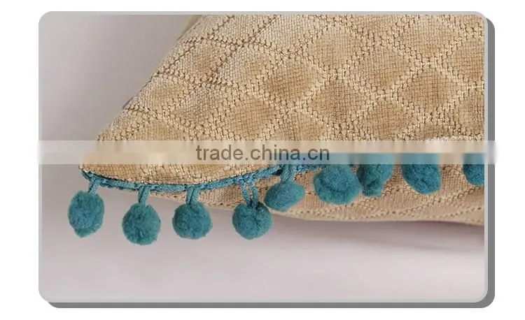 New design solid color throw pillow covers with little ball