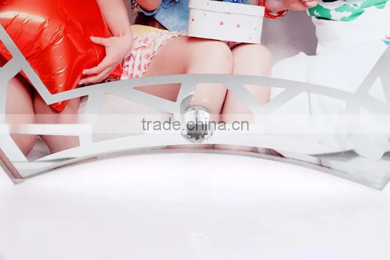Sublimation glass frame for phot with fan-shaped