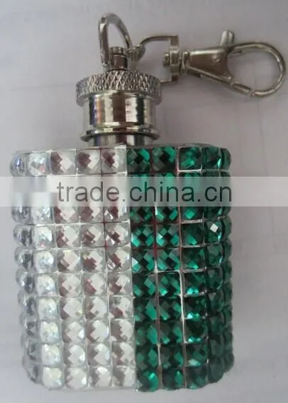 1OZ Mini stainless steel hip flask with acrylic diamond.