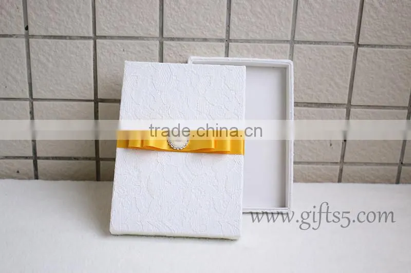 Wholesale Wedding Invitations Favor Gift Box with ribbon
