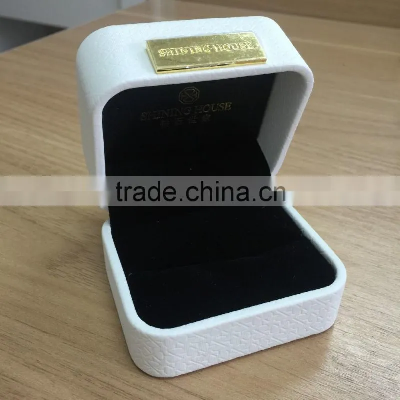 White color leatherette earring box