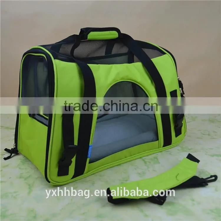 Lightweight fabric cage bag for pet carrier