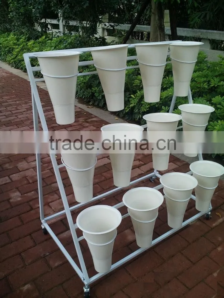 Flower display stand with black vase/folding display rack
