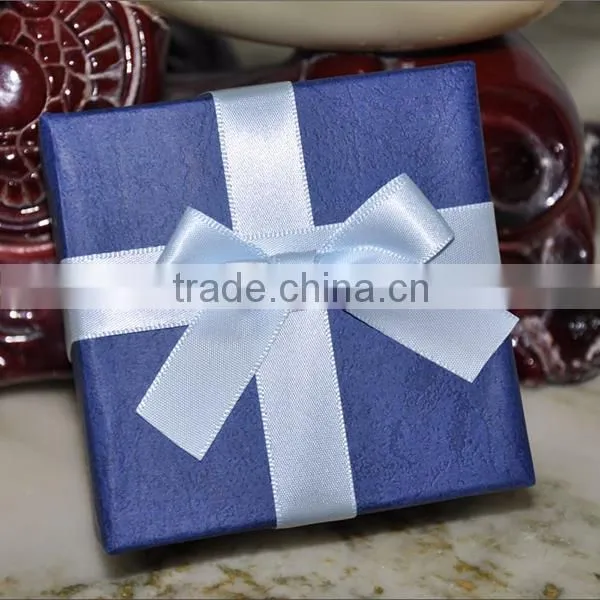 Plastic wedding gift box for wholesales