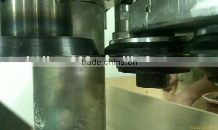 sealing machine for round can
