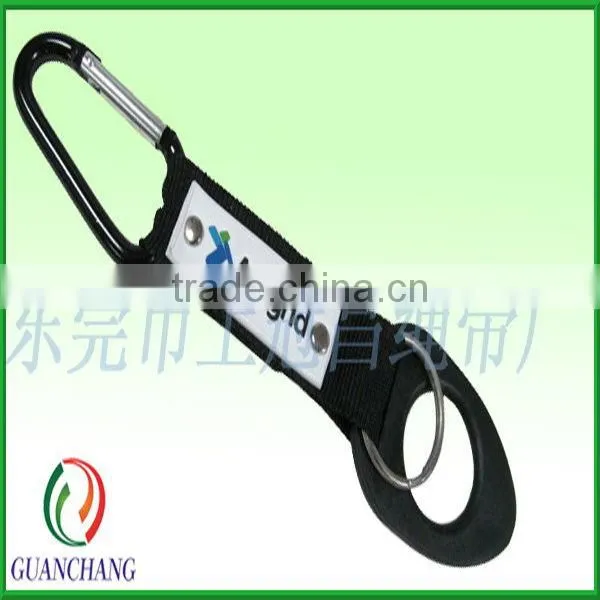 Climbing carabiner short lanyard