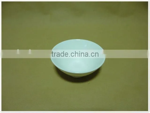 Homeware Kitchen ware products white ceramic round shaped fruit bowl