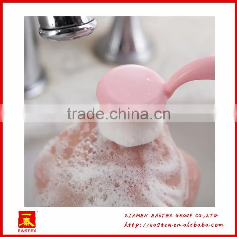 Soft facial use cleansing brush to go effectively black head