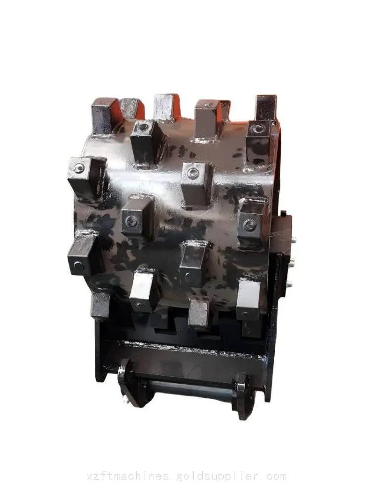 12T compactor wheel 1.jpg