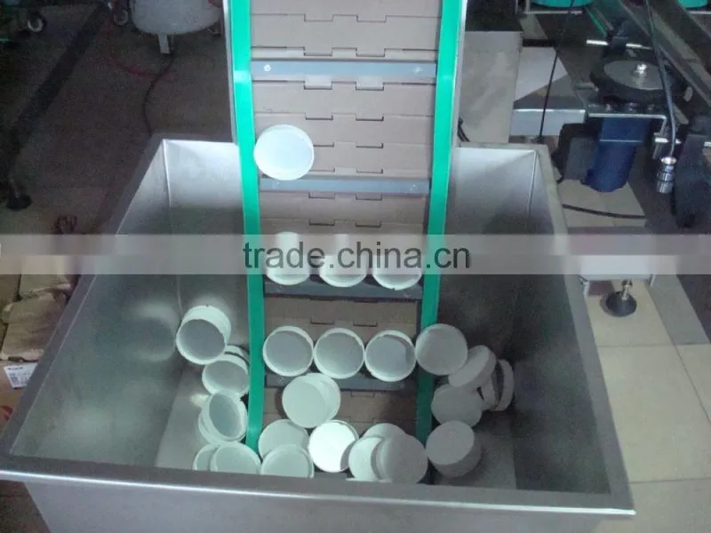Automatic linear lid pressing machine