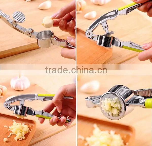 Professional Garlic Crusher ,Ginger Crusher with Silicone Garlic Peeler and Cleaning Brush
