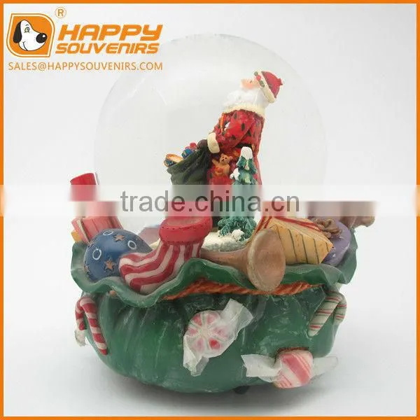 High Quality Resin European White Snow Globe