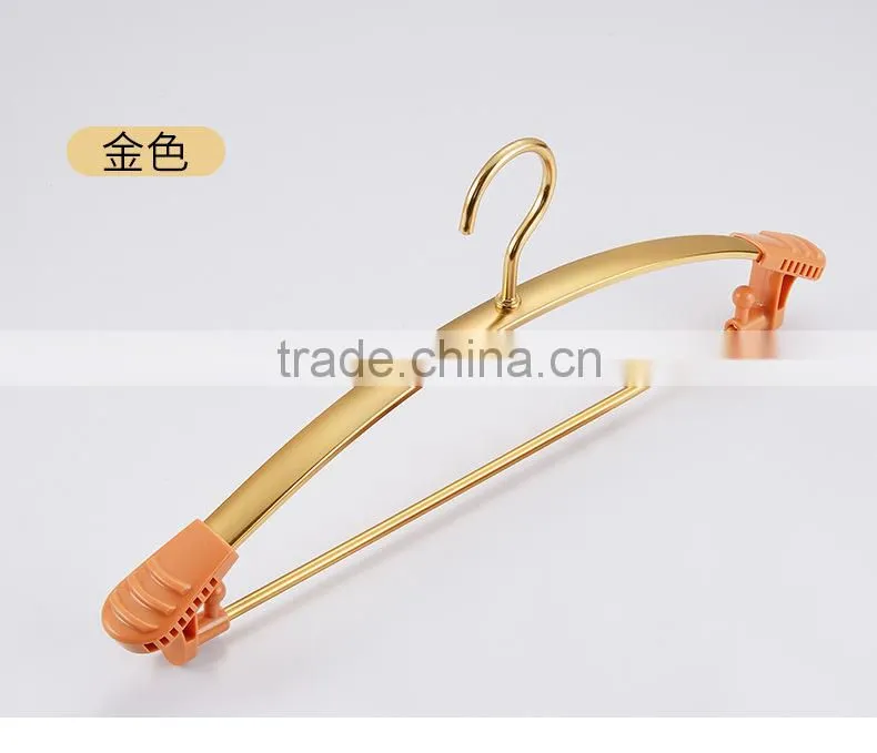 aundry product anti slip metal pvc coated clothes hanger