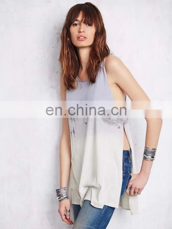 Round neck ladies print sleeveless t shirt, double slit tops