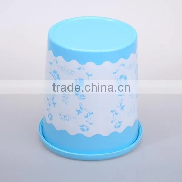 simple design plastic trash bin