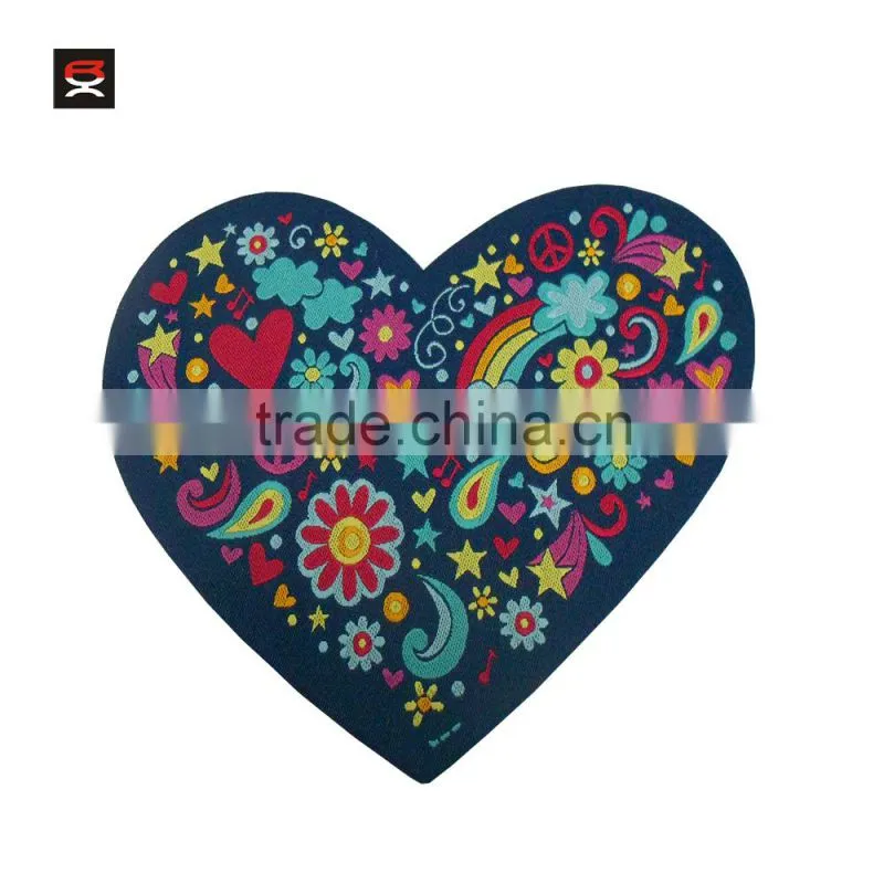 Heart Shaped Flower spot woven label woven patch