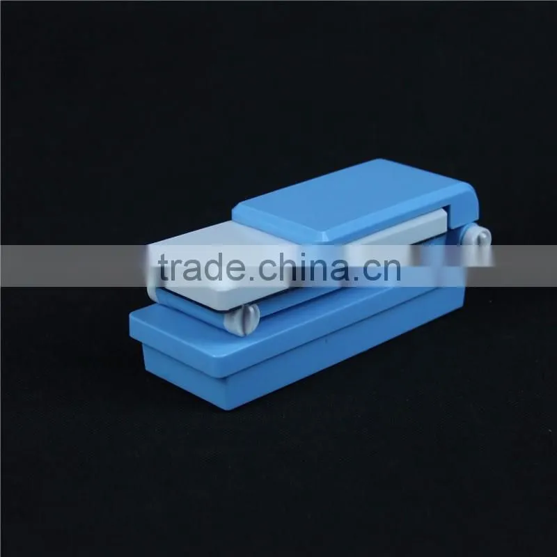 New Arrival LED Table Desk Lamp Plastic Rechargable Energy Saving Powerful Traditional Style