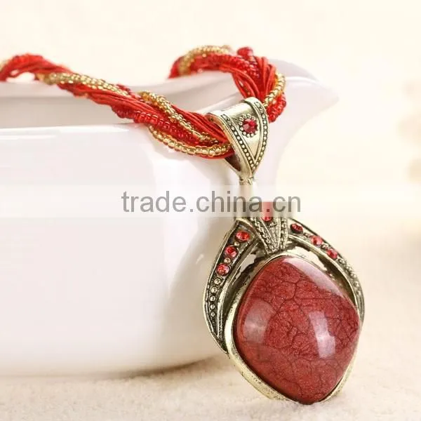 Vintage Lady Fashion Rhombus Stone Necklace