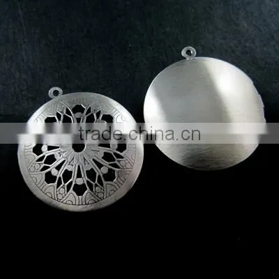 33MM vintage style antiqued silver flower engraved filigree round photo locket pendants DIY supplies 1113017