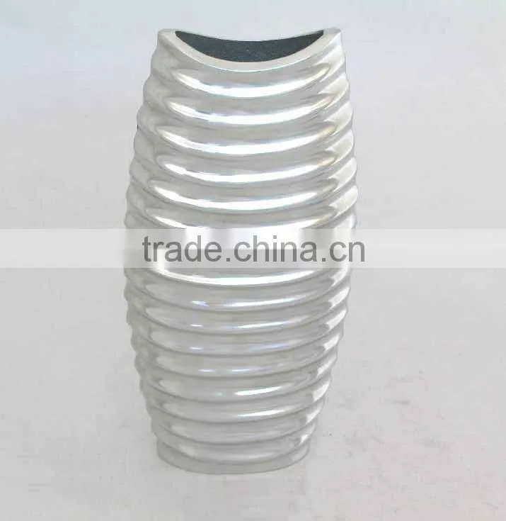Hot sale handmade vase designs home decoration mirror finish recycled aluminum vase