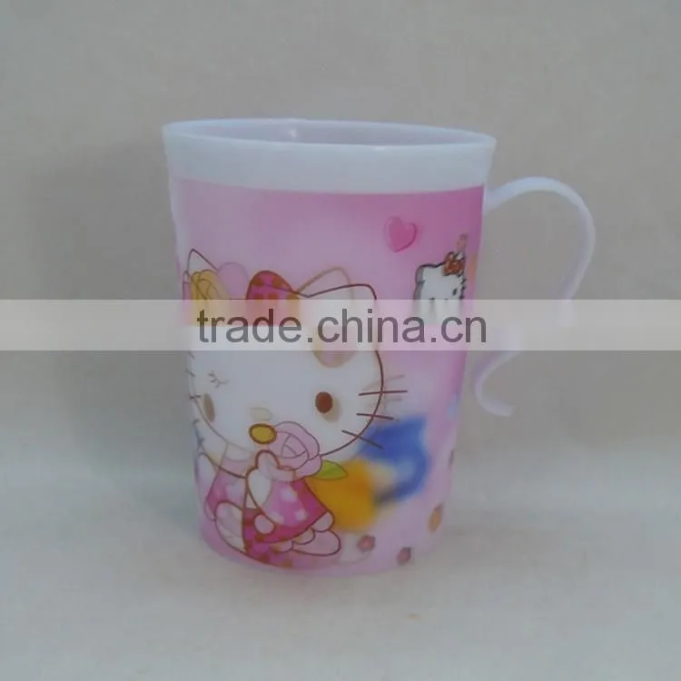 superior design BPA Free pp plastic coffee mug with a handle, colorful painting