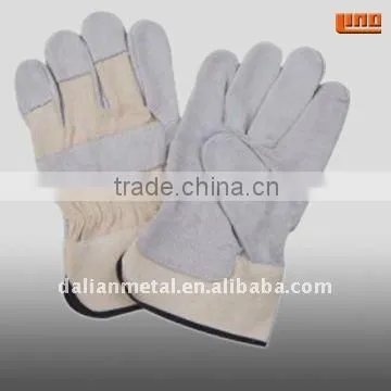 Leather gloves