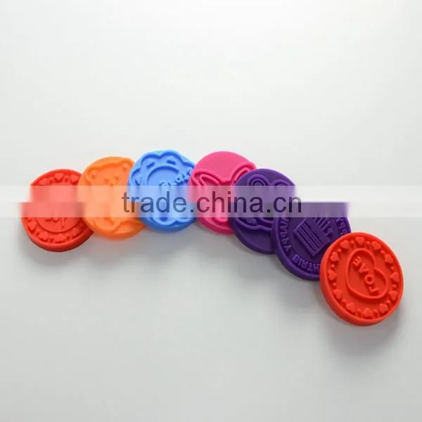 Silicone stamp cake tool with wooden handle