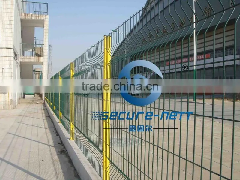 New product 2015 best sale green vinyl coated welded wire mesh fence