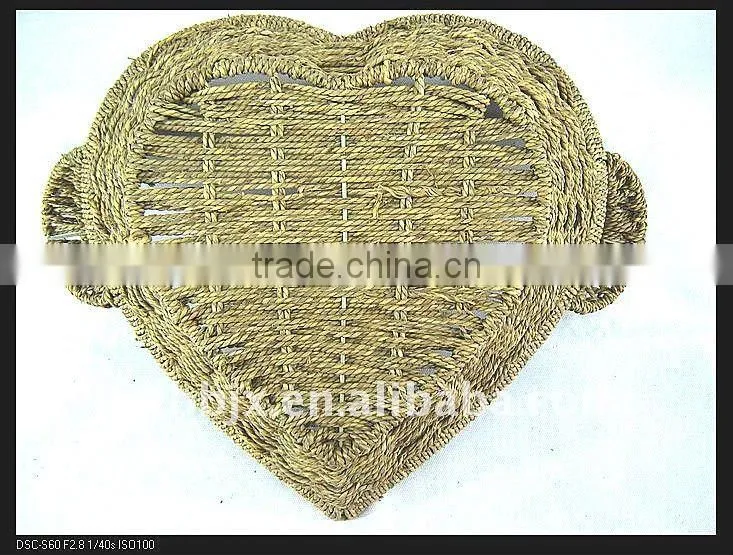 Heart shaped seagrass storage basket set of three