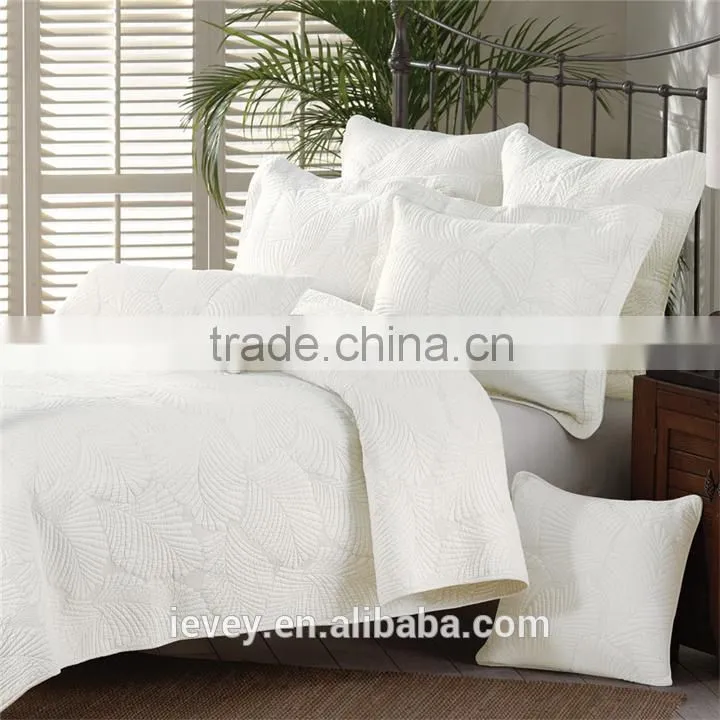 Factory outlet top quality cheap reactive printed plain white cotton quilted bedspread