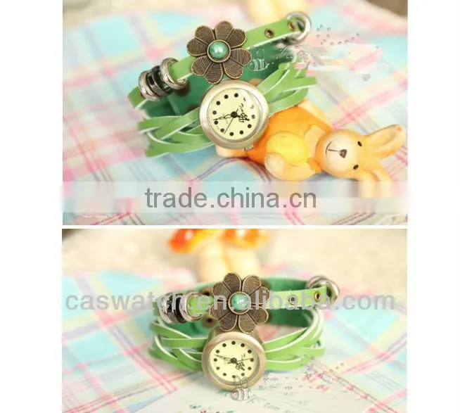 Fashion vintage long strap flower leather women watch
