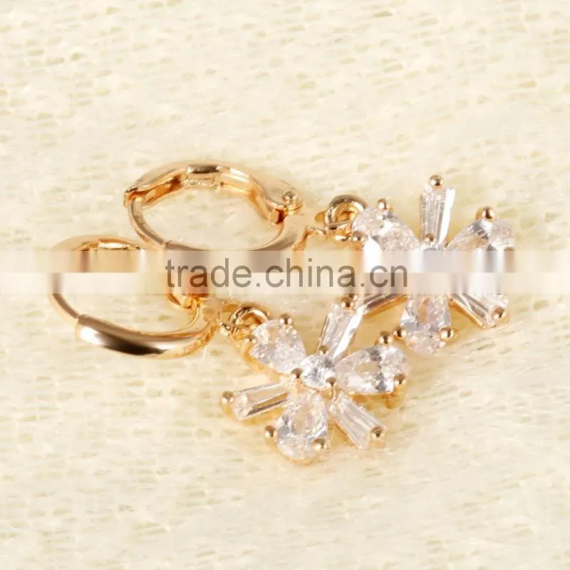 2016 latest design girls top elegant drop clear snowflake earring for gift