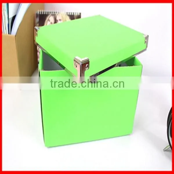 Domestic Bright Green Large Capacity Clothes Storage Packaging Box