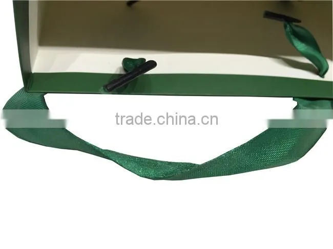 China Gift Paper Bag Manufactures Christmas Paper Package Bag