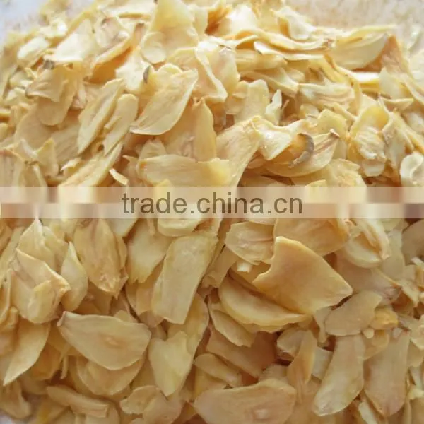 2015 new chinese dehydrated garlic spice garlic flake without root