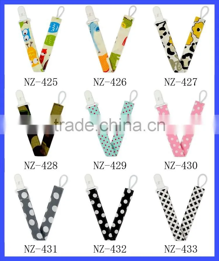 2016 wholesale cute owl print white pacifier holder clip