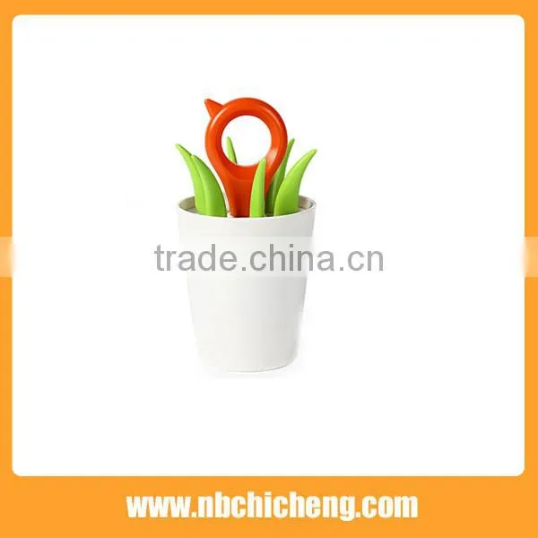high quality home use and travel plastic spoon,fork,fruit fork