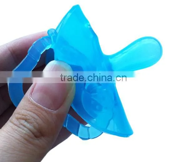 Funny bpa free charming silicone baby pacifier/soother