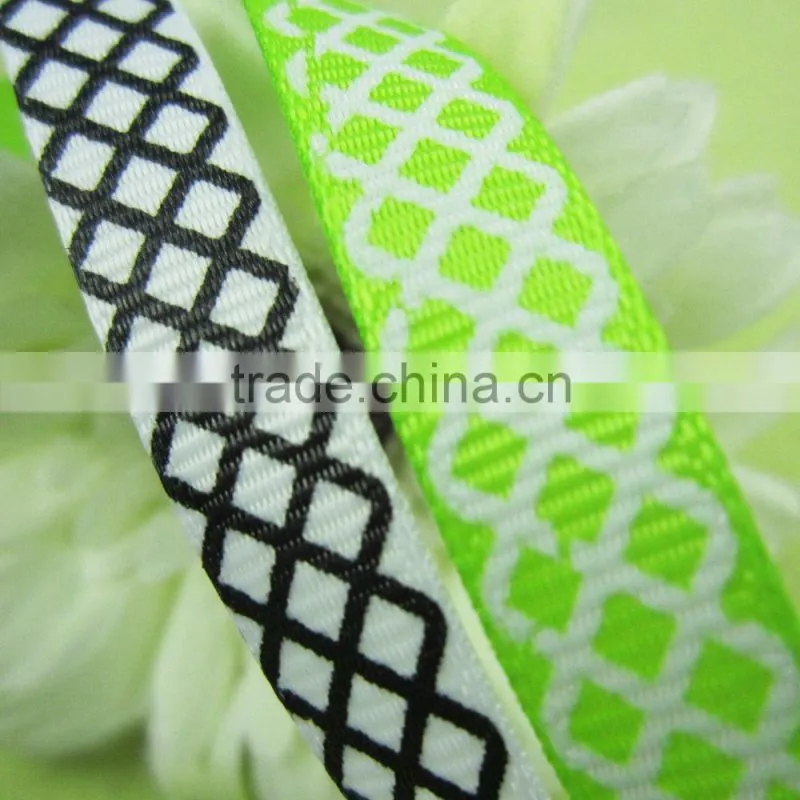 red white stripe ribbon
