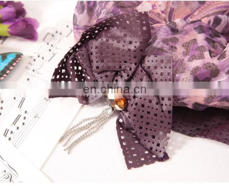 Lingshang new design lady's pure acrylic handmade knitted triangular attached bowknot scarf