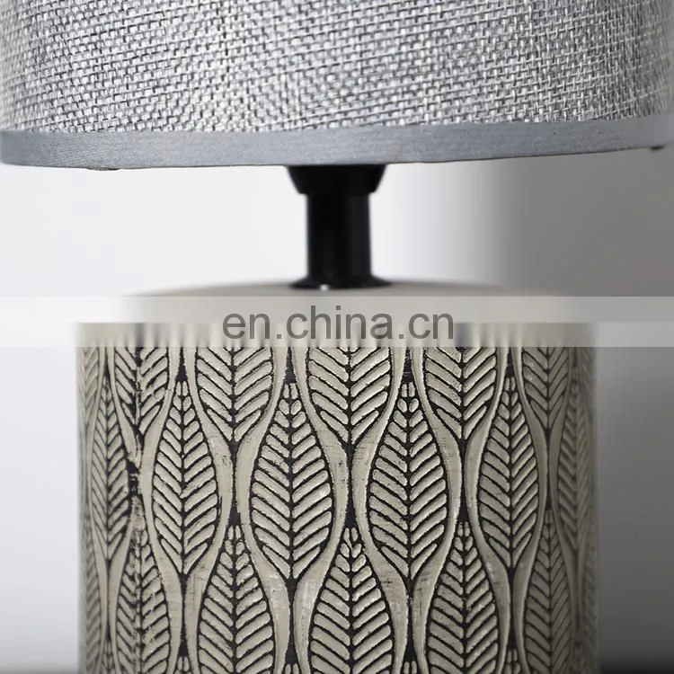 Factory wholesale modern retro design oriental bedroom porcelain lamps for home decor