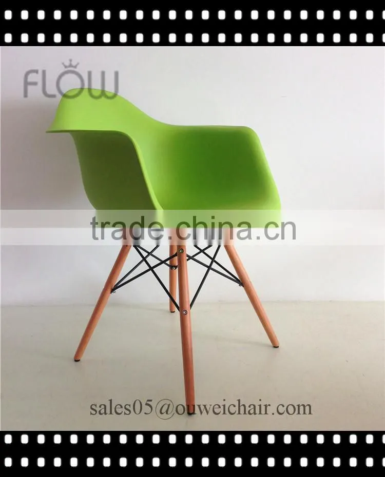 high quality classic bright colored dining plastic chair with armrest