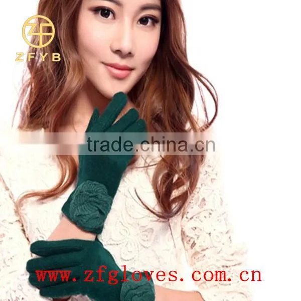 Cool and cute girls sheep wool gloves