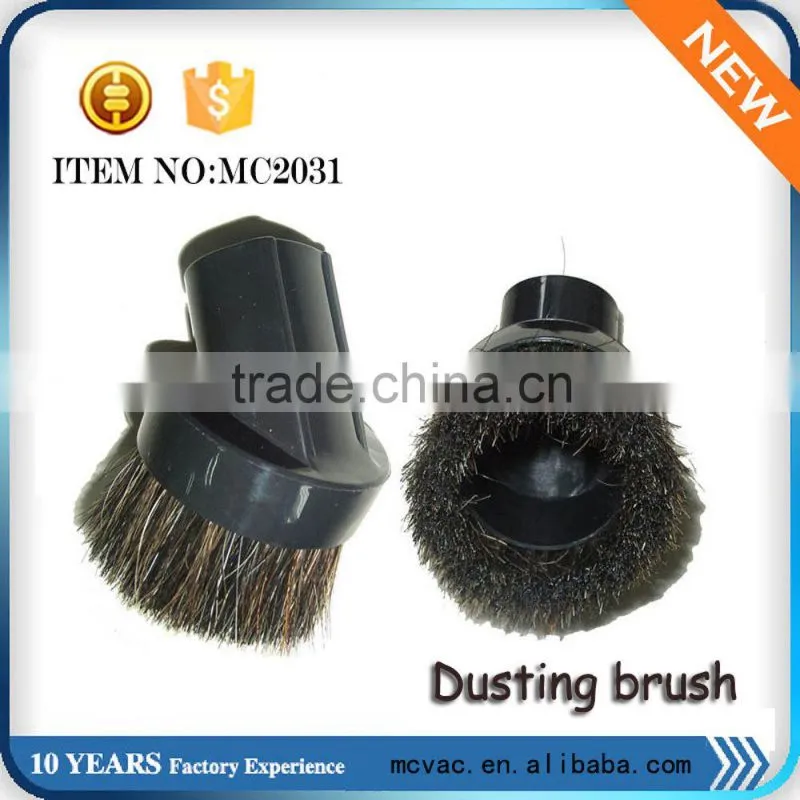 Flexible dusting brush for universal vacuum cleaner brush