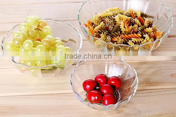 glass salad bowl with emboss