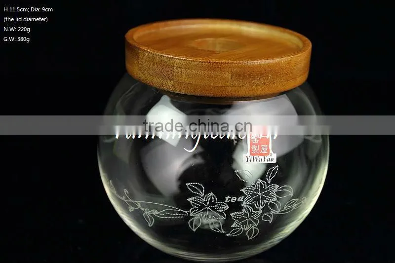 2016 hot sale glass jar with wood lid , glass spice jar