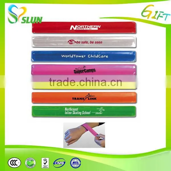 Promotion customized silicone slap bracelet reflective slap band with steel spring